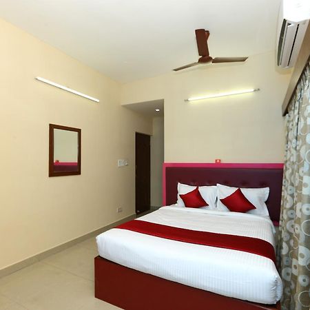 Oyo 8410 Rajeswari Tower Hotel Chennai Exterior photo