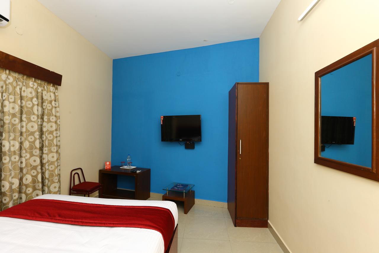 Oyo 8410 Rajeswari Tower Hotel Chennai Exterior photo