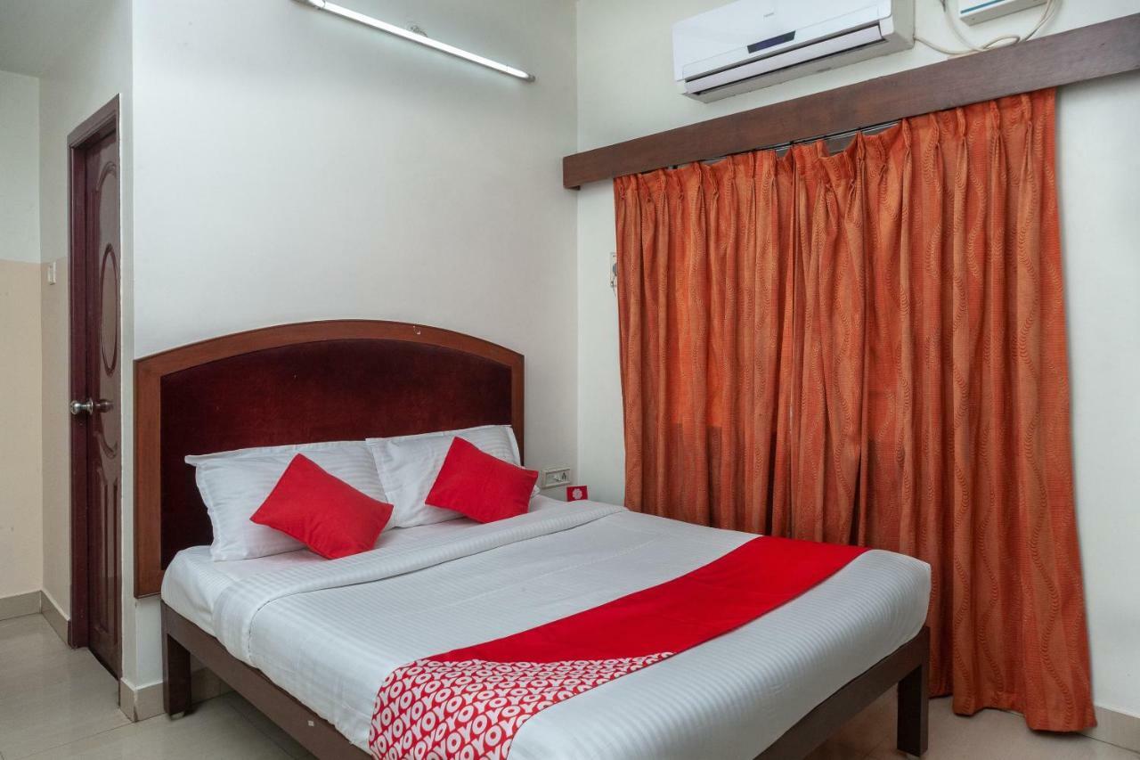Oyo 8410 Rajeswari Tower Hotel Chennai Exterior photo