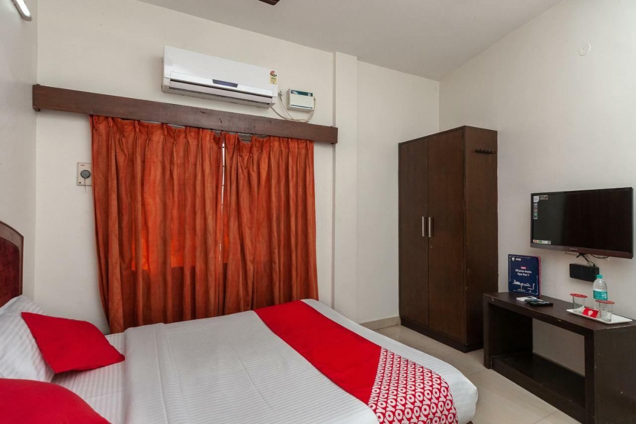 Oyo 8410 Rajeswari Tower Hotel Chennai Exterior photo